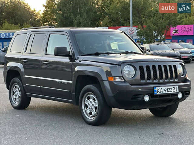 Серый Джип Патриот, объемом двигателя 2.36 л и пробегом 148 тыс. км за 9100 $, фото 9 на Automoto.ua