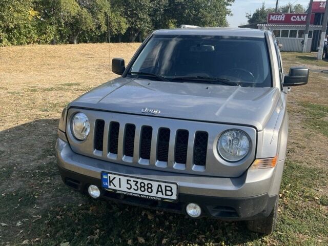 Серый Джип Патриот, объемом двигателя 2.4 л и пробегом 190 тыс. км за 9400 $, фото 1 на Automoto.ua