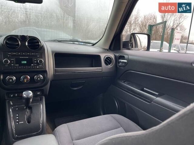 Серый Джип Патриот, объемом двигателя 2.36 л и пробегом 88 тыс. км за 13450 $, фото 9 на Automoto.ua