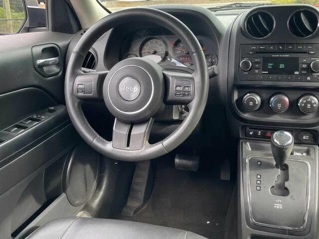 Серый Джип Патриот, объемом двигателя 2.4 л и пробегом 72 тыс. км за 3000 $, фото 6 на Automoto.ua