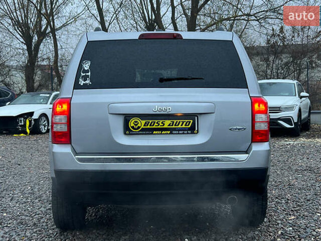 Серый Джип Патриот, объемом двигателя 2 л и пробегом 97 тыс. км за 10750 $, фото 4 на Automoto.ua