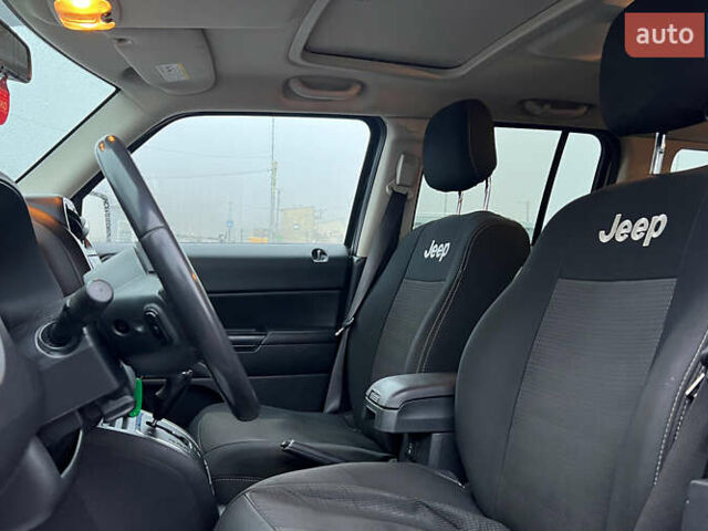 Серый Джип Патриот, объемом двигателя 2 л и пробегом 97 тыс. км за 10750 $, фото 6 на Automoto.ua