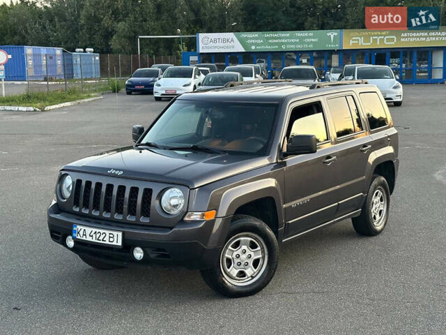 Серый Джип Патриот, объемом двигателя 2.36 л и пробегом 148 тыс. км за 9100 $, фото 10 на Automoto.ua