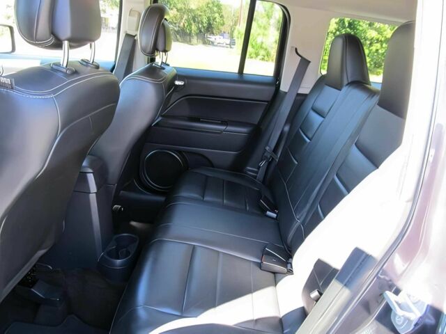 Серый Джип Патриот, объемом двигателя 2 л и пробегом 72 тыс. км за 7800 $, фото 10 на Automoto.ua