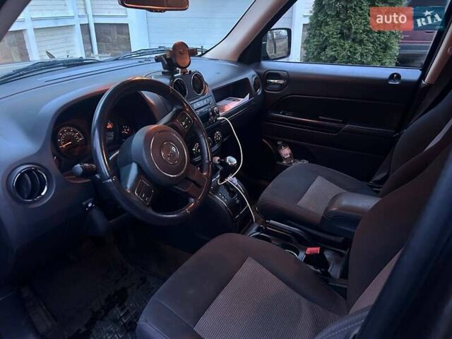 Сірий Джип Patriot, об'ємом двигуна 2.36 л та пробігом 220 тис. км за 10300 $, фото 7 на Automoto.ua