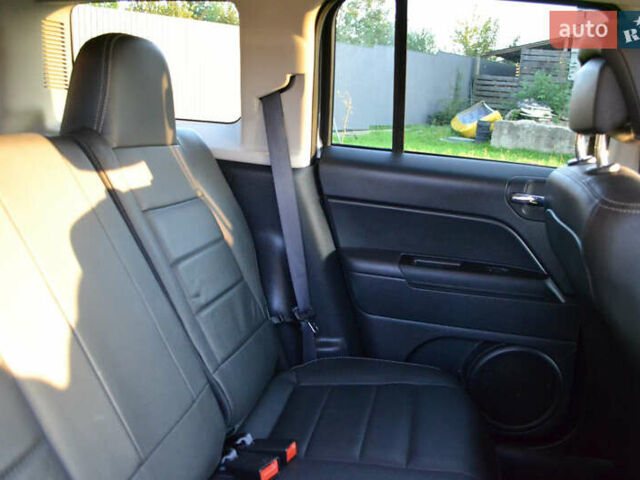 Сірий Джип Patriot, об'ємом двигуна 2.4 л та пробігом 170 тис. км за 13300 $, фото 10 на Automoto.ua