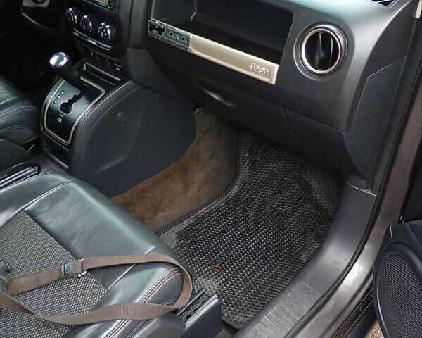 Сірий Джип Patriot, об'ємом двигуна 2.36 л та пробігом 156 тис. км за 11500 $, фото 15 на Automoto.ua