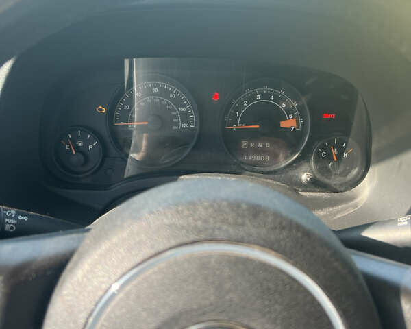 Серый Джип Патриот, объемом двигателя 2.4 л и пробегом 195 тыс. км за 11700 $, фото 9 на Automoto.ua