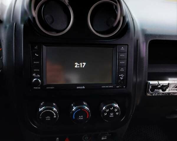 Сірий Джип Patriot, об'ємом двигуна 2.36 л та пробігом 156 тис. км за 11500 $, фото 7 на Automoto.ua