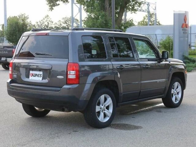 Сірий Джип Patriot, об'ємом двигуна 2.36 л та пробігом 99 тис. км за 1500 $, фото 4 на Automoto.ua