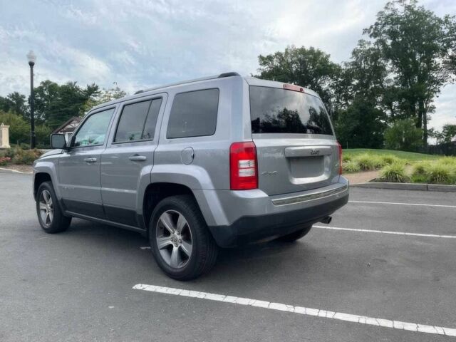 Серый Джип Патриот, объемом двигателя 2.4 л и пробегом 72 тыс. км за 3000 $, фото 3 на Automoto.ua