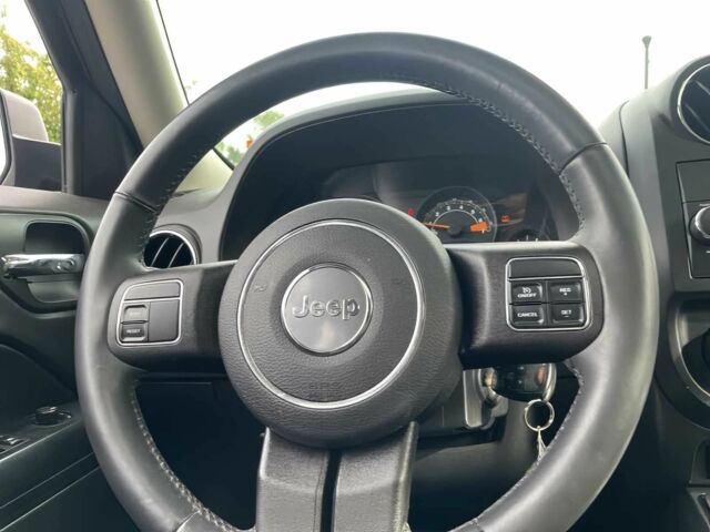 Серый Джип Патриот, объемом двигателя 2.4 л и пробегом 72 тыс. км за 3000 $, фото 7 на Automoto.ua