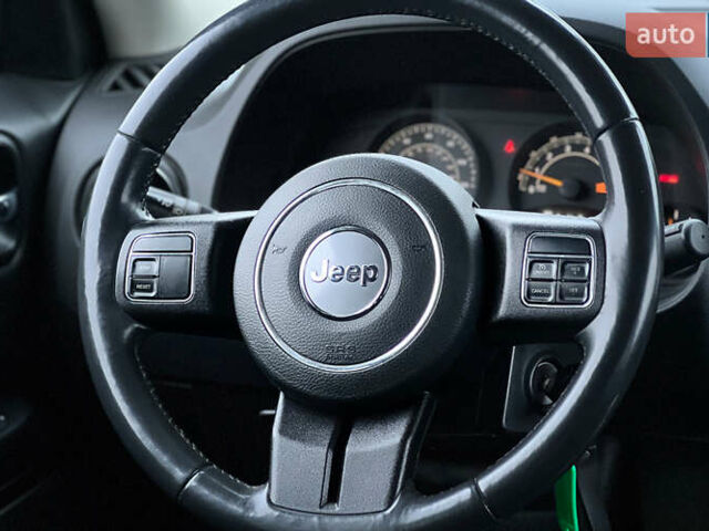 Серый Джип Патриот, объемом двигателя 2 л и пробегом 97 тыс. км за 10750 $, фото 13 на Automoto.ua