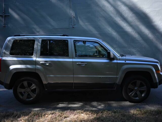 Серый Джип Патриот, объемом двигателя 2.4 л и пробегом 70 тыс. км за 3500 $, фото 7 на Automoto.ua