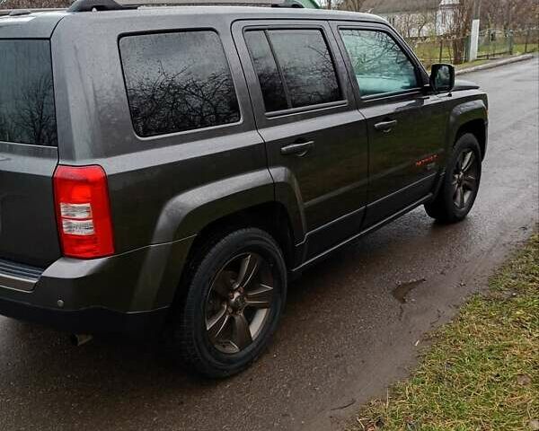 Сірий Джип Patriot, об'ємом двигуна 2.36 л та пробігом 156 тис. км за 11500 $, фото 1 на Automoto.ua