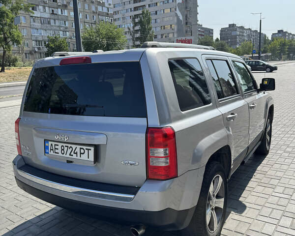 Серый Джип Патриот, объемом двигателя 2.36 л и пробегом 132 тыс. км за 11500 $, фото 6 на Automoto.ua