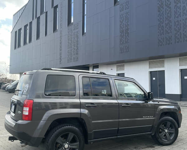 Сірий Джип Patriot, об'ємом двигуна 2.36 л та пробігом 197 тис. км за 11500 $, фото 7 на Automoto.ua
