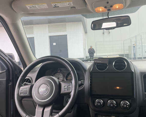 Сірий Джип Patriot, об'ємом двигуна 2.36 л та пробігом 197 тис. км за 11500 $, фото 16 на Automoto.ua