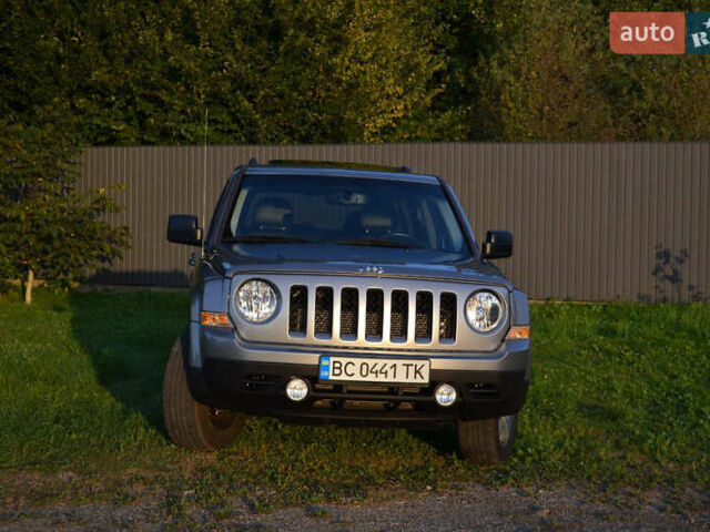 Сірий Джип Patriot, об'ємом двигуна 2.4 л та пробігом 170 тис. км за 13300 $, фото 2 на Automoto.ua