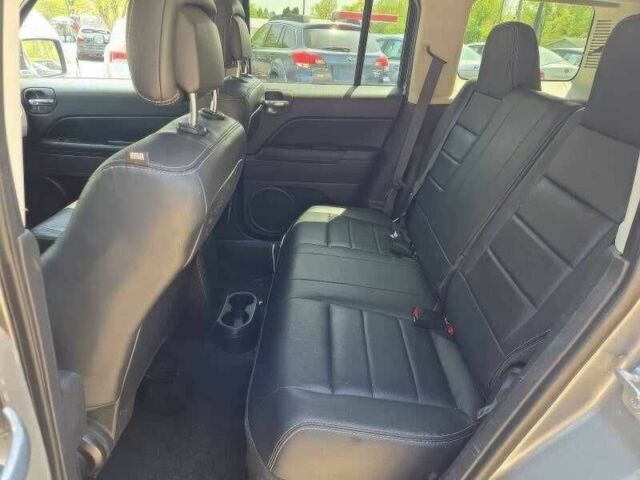 Серый Джип Патриот, объемом двигателя 2 л и пробегом 120 тыс. км за 2000 $, фото 9 на Automoto.ua