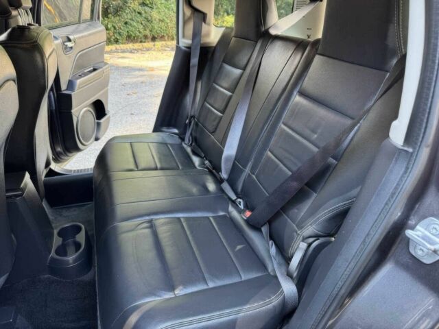 Джип Патриот 2017 в Черновцах на Automoto.ua Серый Джип Патриот, объемом двигателя 2.4 л и пробегом 67 тыс. км за 4200 $, фото 10 на Automoto.ua