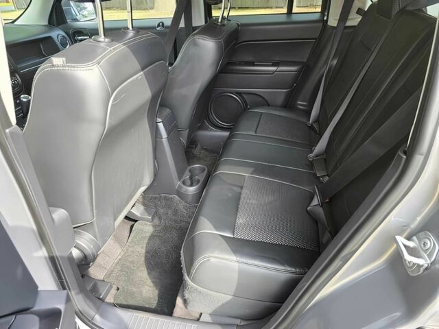 Серый Джип Патриот, объемом двигателя 2.4 л и пробегом 52 тыс. км за 7500 $, фото 11 на Automoto.ua