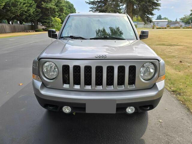 Серый Джип Патриот, объемом двигателя 2.4 л и пробегом 52 тыс. км за 7500 $, фото 1 на Automoto.ua