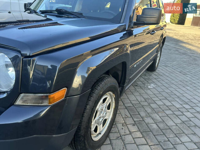 Синій Джип Patriot, об'ємом двигуна 2.36 л та пробігом 77 тис. км за 10300 $, фото 4 на Automoto.ua