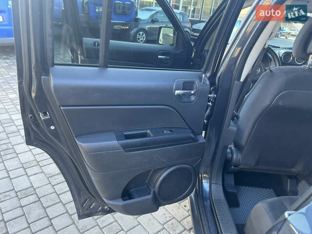 Синій Джип Patriot, об'ємом двигуна 2.36 л та пробігом 77 тис. км за 10300 $, фото 13 на Automoto.ua