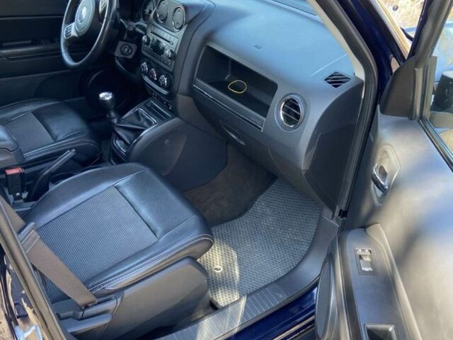 Синій Джип Patriot, об'ємом двигуна 2 л та пробігом 177 тис. км за 8900 $, фото 3 на Automoto.ua