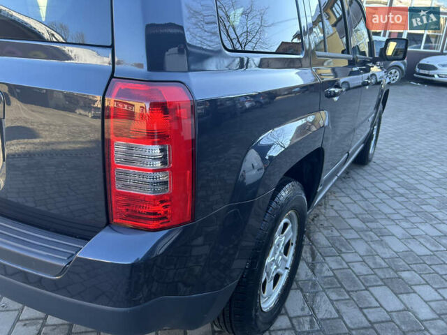 Синій Джип Patriot, об'ємом двигуна 2.36 л та пробігом 77 тис. км за 10300 $, фото 6 на Automoto.ua