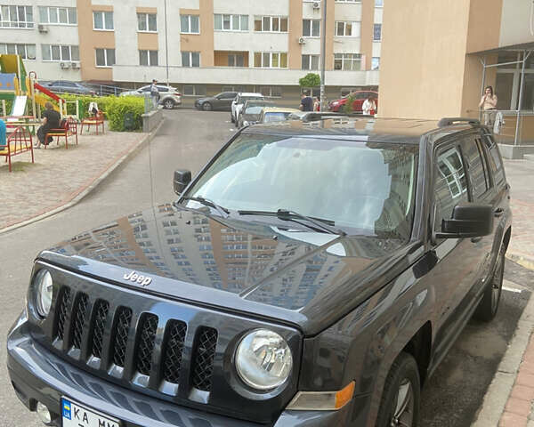 Синий Джип Патриот, объемом двигателя 2 л и пробегом 160 тыс. км за 10500 $, фото 1 на Automoto.ua