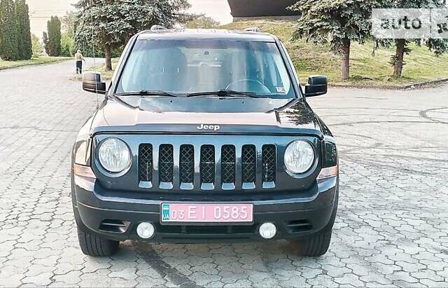 Синій Джип Patriot, об'ємом двигуна 2.4 л та пробігом 311 тис. км за 9100 $, фото 2 на Automoto.ua