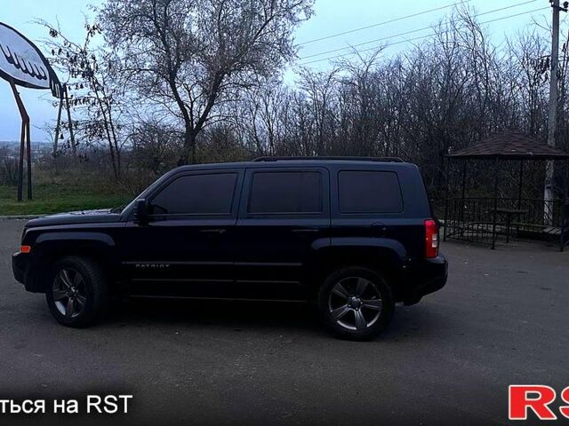 Синій Джип Patriot, об'ємом двигуна 2 л та пробігом 185 тис. км за 10250 $, фото 4 на Automoto.ua