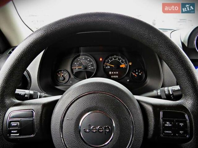 Синий Джип Патриот, объемом двигателя 2.36 л и пробегом 152 тыс. км за 8950 $, фото 6 на Automoto.ua