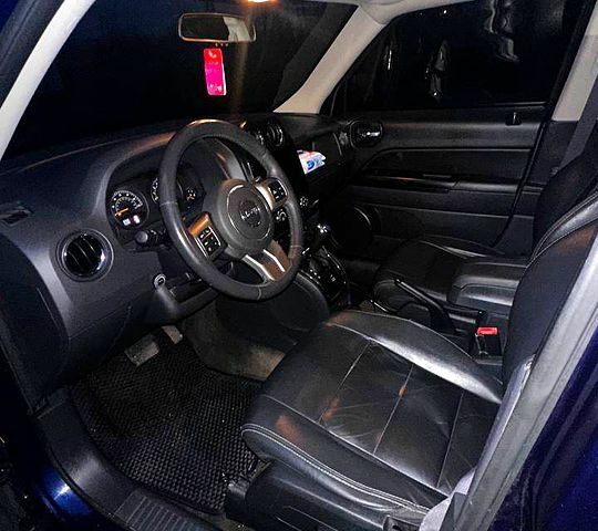 Синій Джип Patriot, об'ємом двигуна 2 л та пробігом 185 тис. км за 10250 $, фото 9 на Automoto.ua