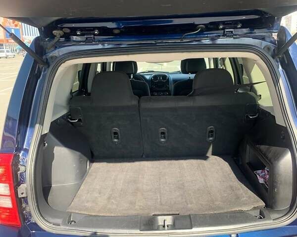 Синий Джип Патриот, объемом двигателя 2 л и пробегом 147 тыс. км за 8500 $, фото 9 на Automoto.ua