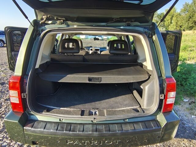 Зеленый Джип Патриот, объемом двигателя 2.4 л и пробегом 219 тыс. км за 6000 $, фото 13 на Automoto.ua