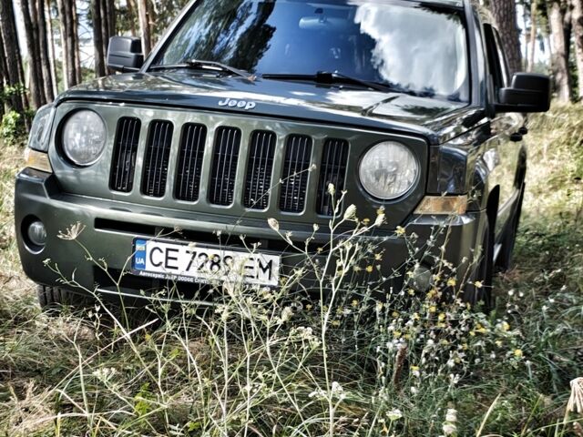 Зеленый Джип Патриот, объемом двигателя 2.4 л и пробегом 219 тыс. км за 6000 $, фото 2 на Automoto.ua