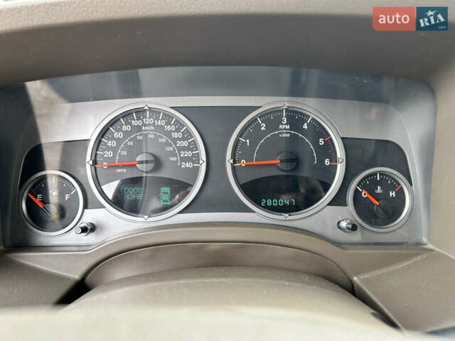 Зеленый Джип Патриот, объемом двигателя 2 л и пробегом 280 тыс. км за 4700 $, фото 8 на Automoto.ua