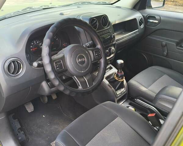 Зеленый Джип Патриот, объемом двигателя 2 л и пробегом 230 тыс. км за 9200 $, фото 1 на Automoto.ua