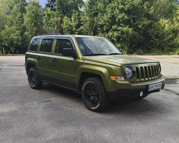 Зеленый Джип Патриот, объемом двигателя 2 л и пробегом 230 тыс. км за 9200 $, фото 7 на Automoto.ua