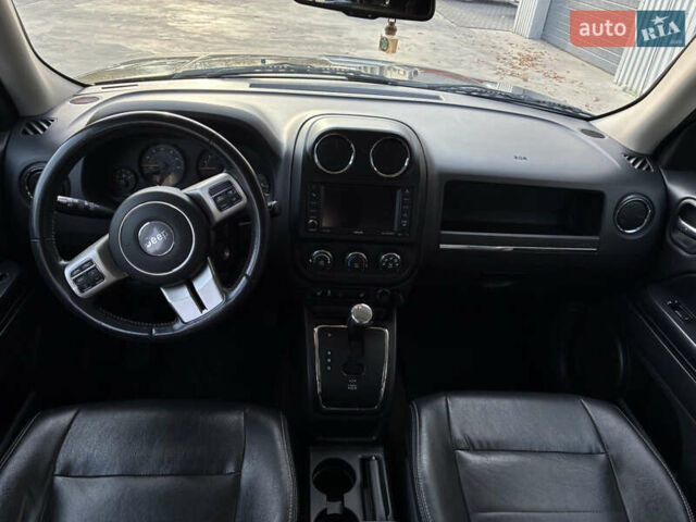 Зеленый Джип Патриот, объемом двигателя 2.36 л и пробегом 209 тыс. км за 11200 $, фото 7 на Automoto.ua