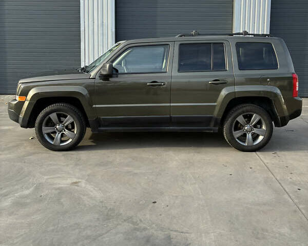 Зеленый Джип Патриот, объемом двигателя 2.36 л и пробегом 209 тыс. км за 11200 $, фото 2 на Automoto.ua