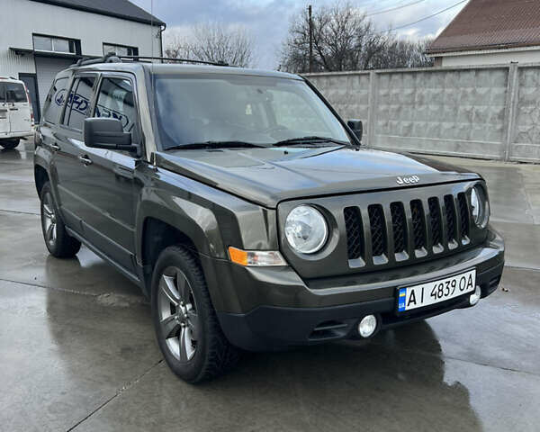 Зеленый Джип Патриот, объемом двигателя 2.36 л и пробегом 209 тыс. км за 11200 $, фото 3 на Automoto.ua