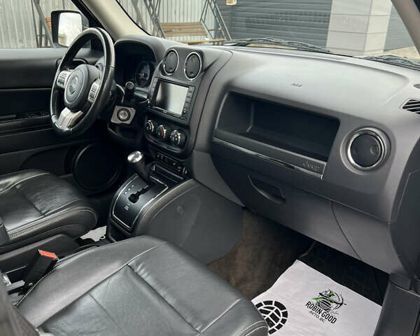 Зеленый Джип Патриот, объемом двигателя 2.36 л и пробегом 209 тыс. км за 11200 $, фото 16 на Automoto.ua