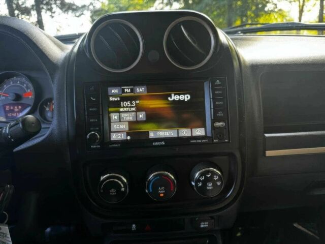 Зеленый Джип Патриот, объемом двигателя 2.4 л и пробегом 55 тыс. км за 4500 $, фото 5 на Automoto.ua