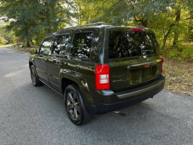 Зеленый Джип Патриот, объемом двигателя 2.4 л и пробегом 55 тыс. км за 4500 $, фото 3 на Automoto.ua