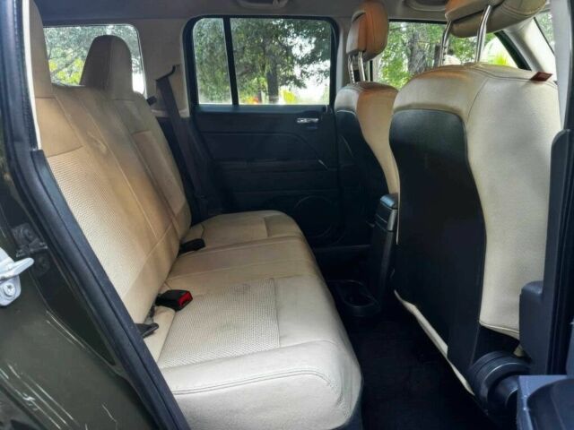 Зеленый Джип Патриот, объемом двигателя 2.4 л и пробегом 55 тыс. км за 4500 $, фото 9 на Automoto.ua