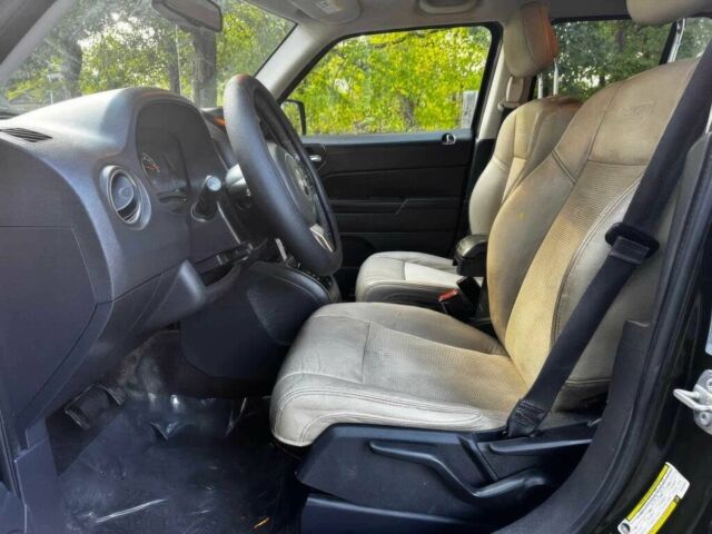 Зеленый Джип Патриот, объемом двигателя 2.4 л и пробегом 55 тыс. км за 4500 $, фото 6 на Automoto.ua